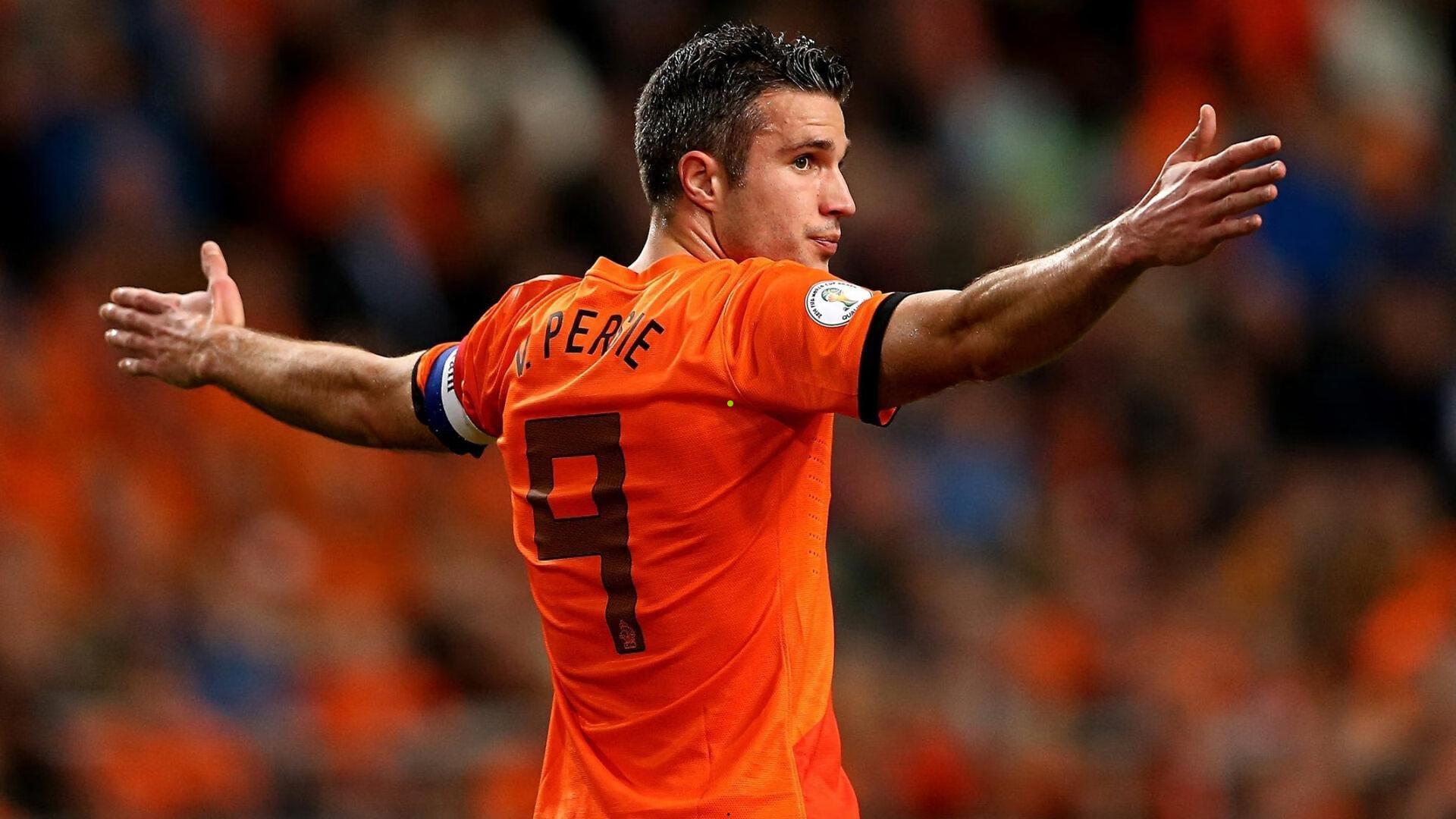 开云赛事集团-尴尬！VAR判罚现反转，先有效后无效引赛场哗然